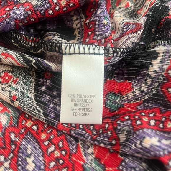 Dana Buchman Elegant Black and Red Patterned Women's Blouse Size 2X - Picture 11 of 16